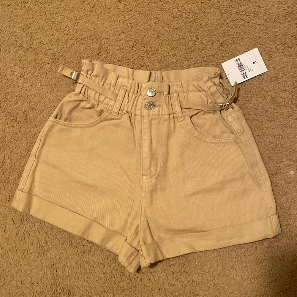 BRAND NEW Khaki Shorts